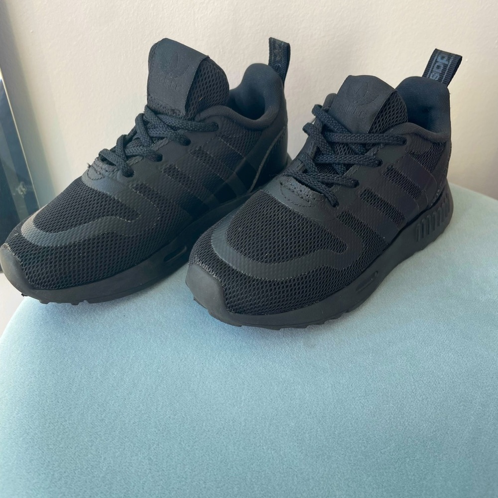 Toddler adidas shoes
